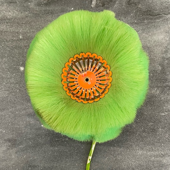 Vintage 60s Hattie Carnegie Dynel Fiber Flower Neon Green Brooch - Picture 7 of 13